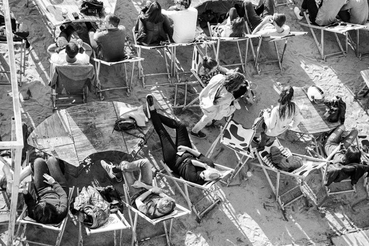 On the beach - Donaukanal Vienna, Austria 2019 - Silver Gelatine 30 x 20 cm.