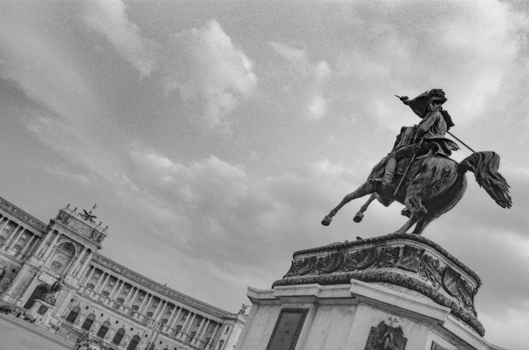 Pentax ME-Super 28/2.8 Ilford FP4+ ISO 125